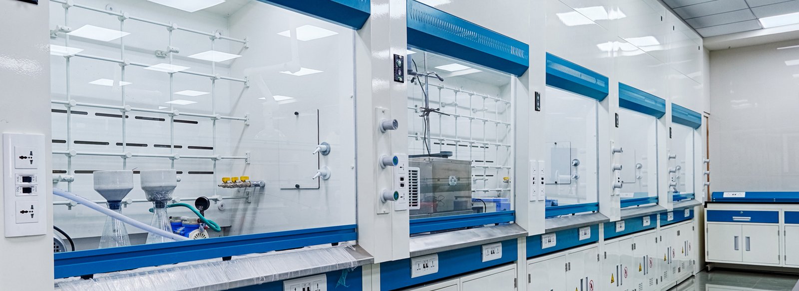 Fume hood in india